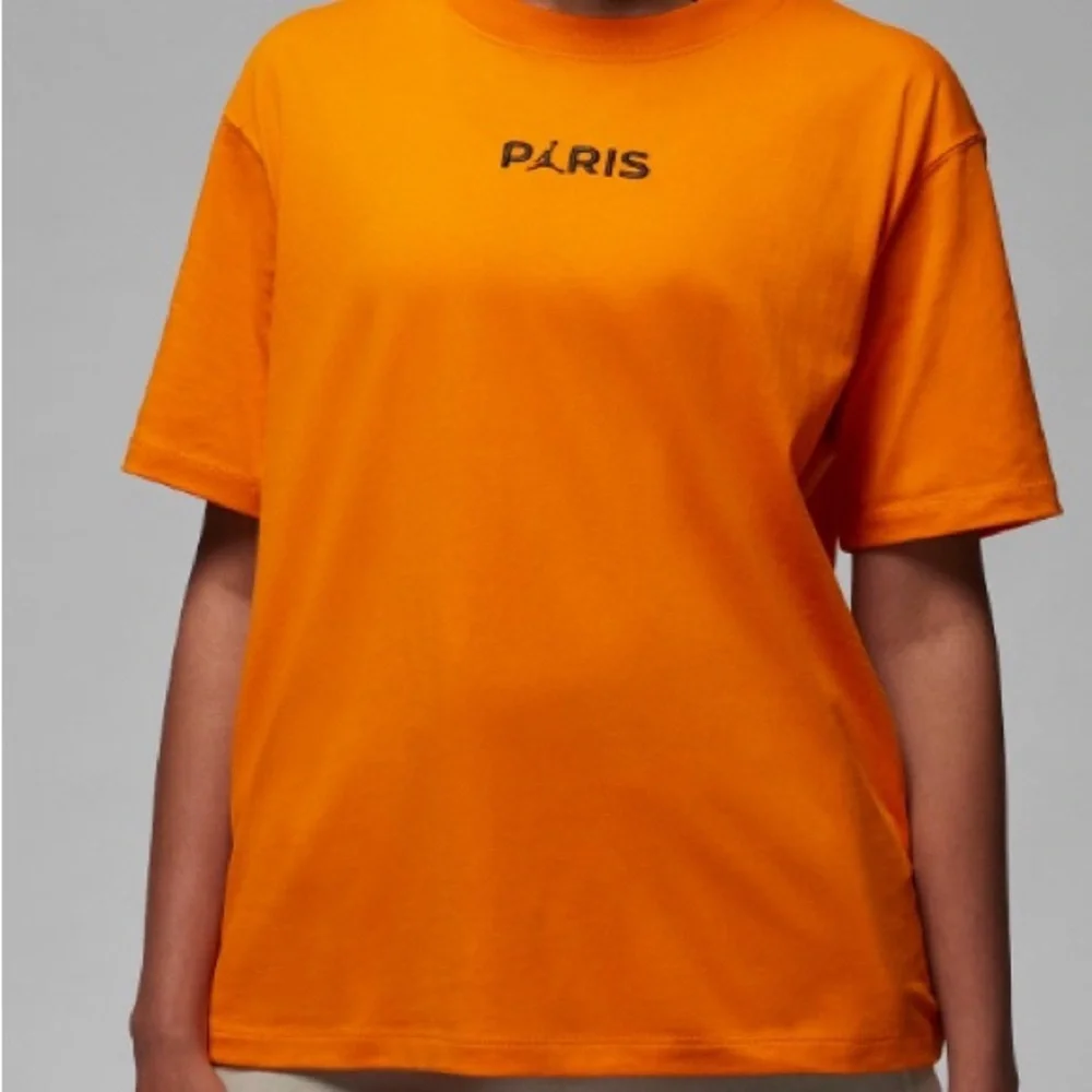 Nike Orange Crop Top - Picture 4 of 4